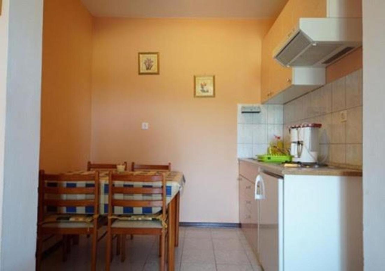 Apartmani Natasa 브르사르 외부 사진