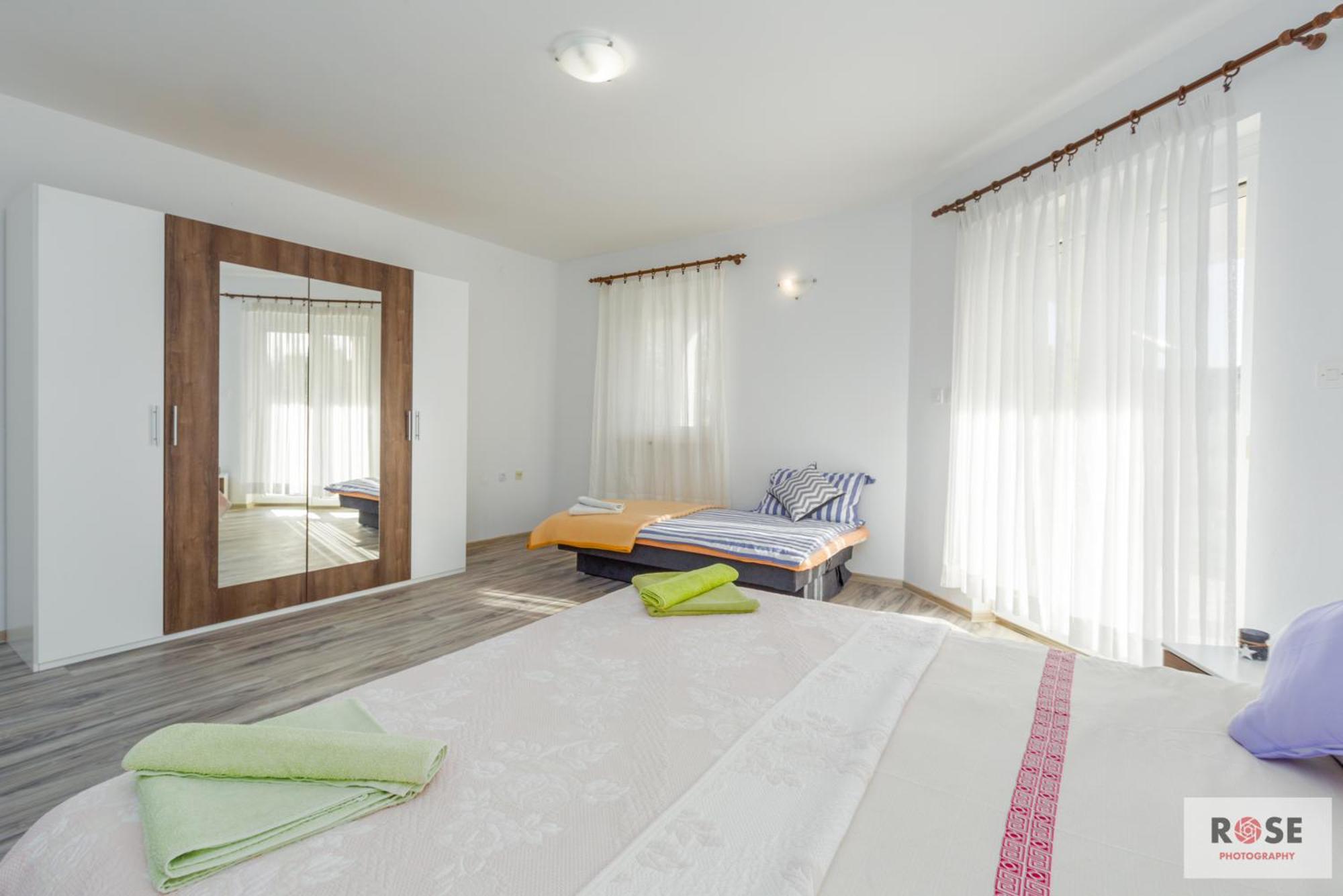 Apartmani Natasa 브르사르 외부 사진